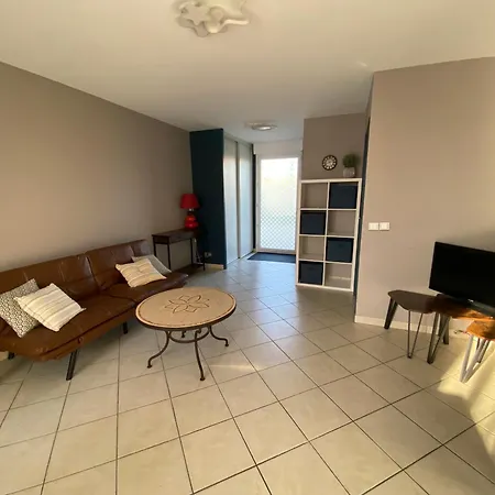 Apartament Chez Maison Familiale 27950 Normandie Autonome Boite A Cle Capacite 5 Pers Proche De Giverny Paris Rouen A13