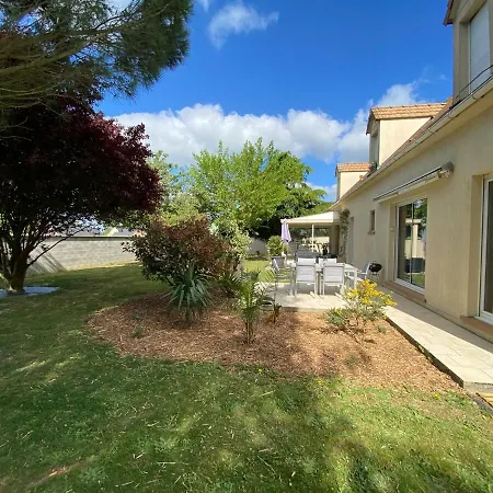 Chez Maison Familiale 27950 Normandie Autonome Boite A Cle Capacite 6 Pers Proche De Giverny Paris Rouen A13 La Heuniere