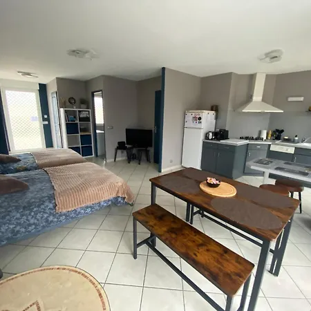 Appartement Chez Maison Familiale 27950 Normandie Autonome Boîte à Clé Capacité 5 Pers Proche De Giverny Paris Rouen A13