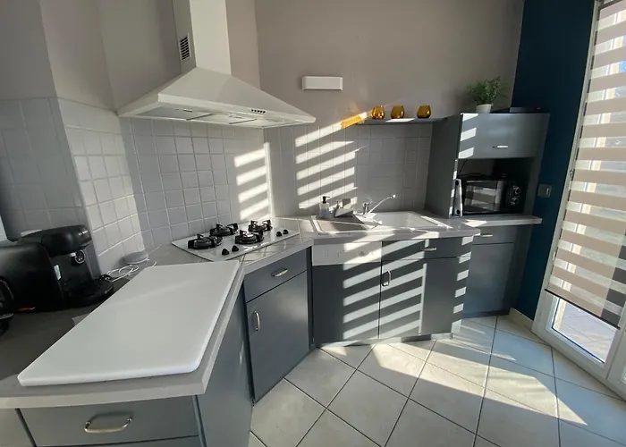 Lägenhet Chez Maison Familiale 27950 Normandie Autonome Boite A Cle Capacite 6 Pers Proche De Giverny Paris Rouen A13 La Heuniere