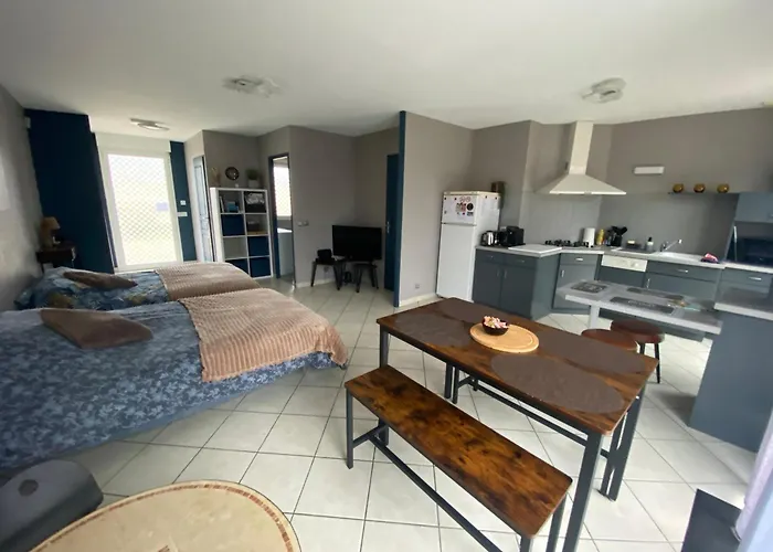 Lägenhet Chez Maison Familiale 27950 Normandie Autonome Boite A Cle Capacite 6 Pers Proche De Giverny Paris Rouen A13